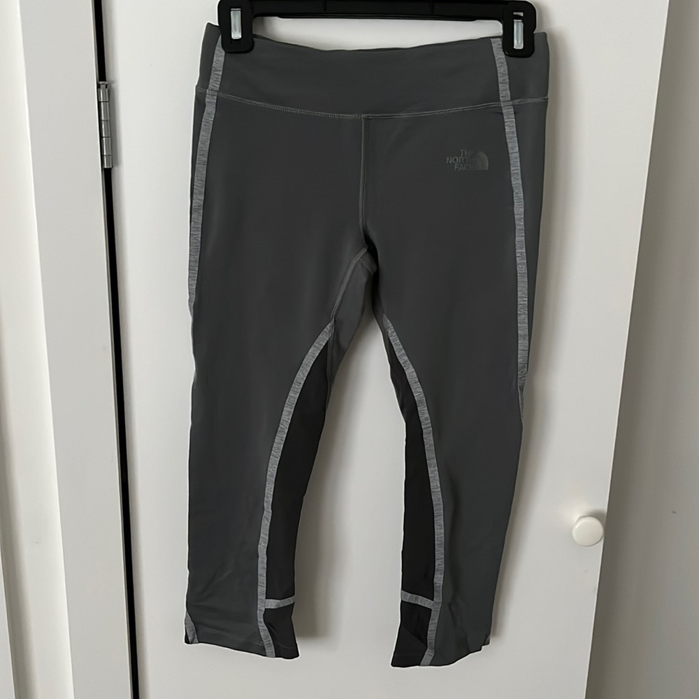 NWOT The North Face Gray Colorblock Workout Leggings